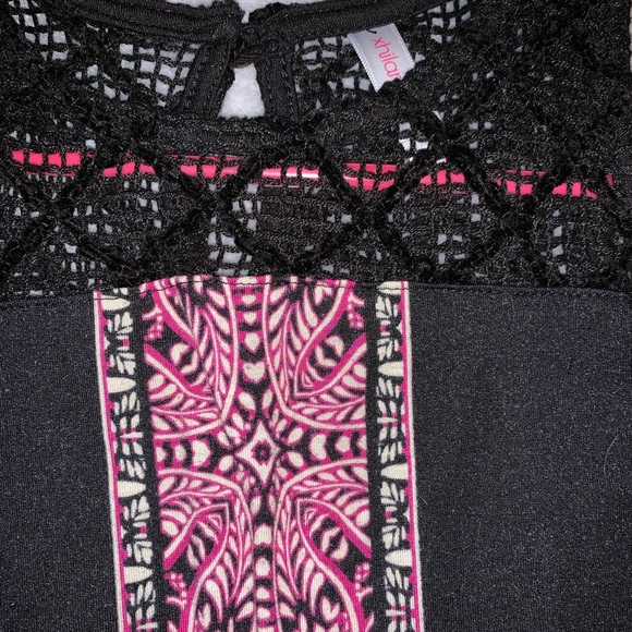 Patterned Dress - Picture 2 of 2